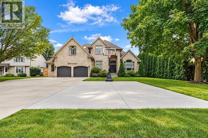 22735 Creek Road, Chatham, Ontario, N7M0L3, Chatham, Ontario — photo 1 of 5