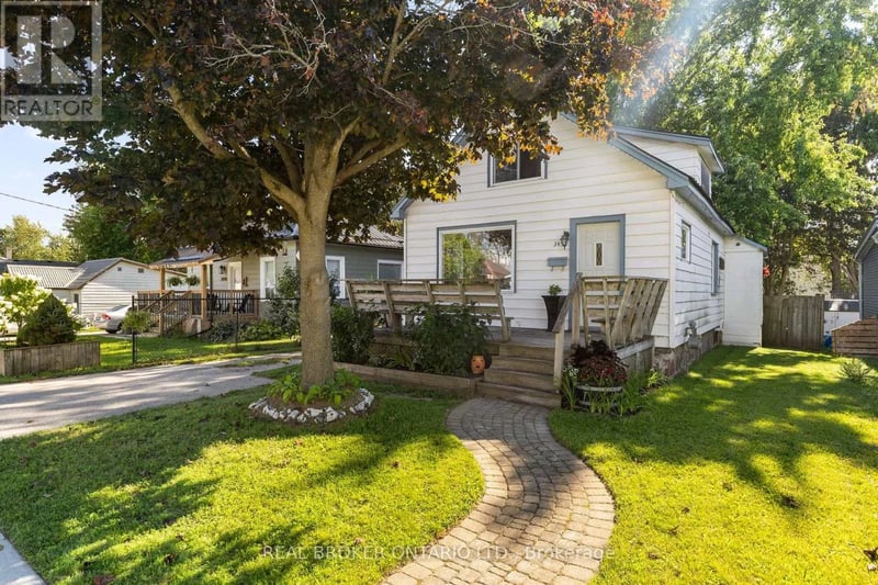 345 East Street, Orillia, Ontario, L3V4C4, Orillia, Ontario — photo 1 of 5