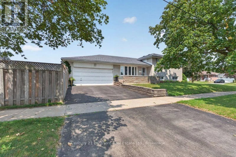 333 Jeffcoat Drive, Toronto (West Humber-Clairville), Ontario, M9W3E4, Toronto (West Humber-Clairville), Ontario — photo 1 of 5