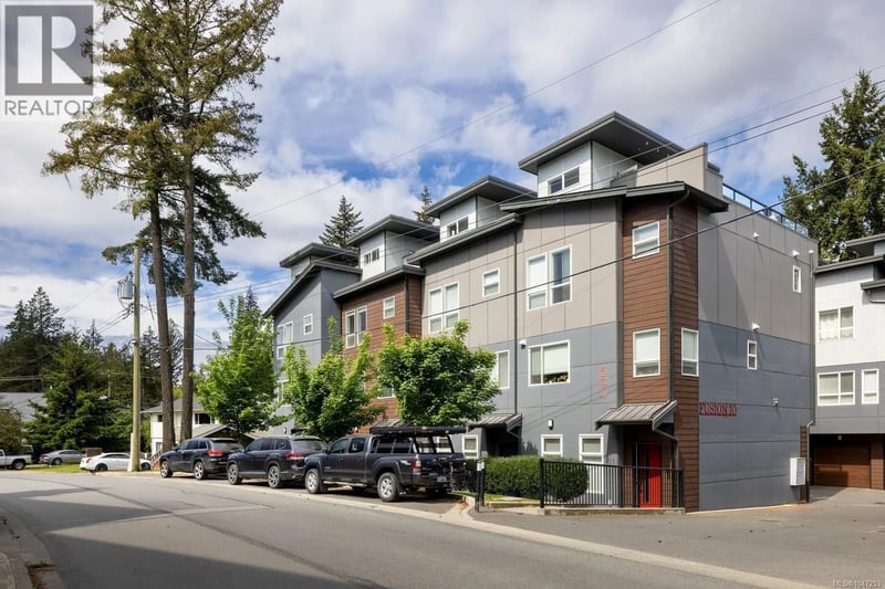 #105 694 Hoylake Avenue, Langford, British Columbia, V9B3P7, Langford, British Columbia — photo 1 of 5