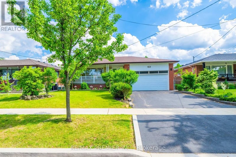 62 Keegan Crescent, Toronto (York University Heights), Ontario, M3J1G2, Toronto (York University Heights), Ontario — photo 1 of 5