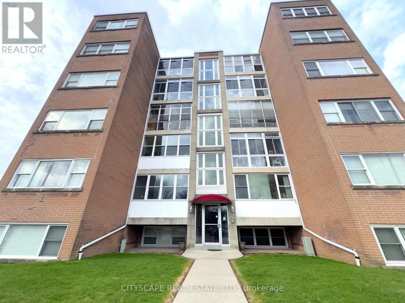 #25 824 Brant Street, Burlington (Brant), Ontario, L7R2J5, Burlington (Brant), Ontario — photo 1 of 5