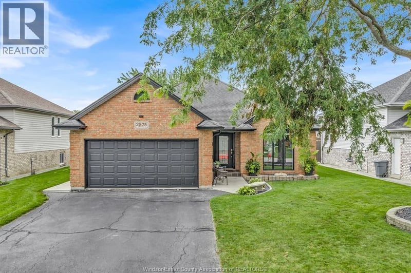 2575 WILDBERRY, Tecumseh, Ontario, N9K1C2, Tecumseh, Ontario — photo 1 of 5