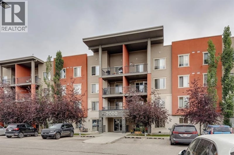 403 Mackenzie Way Southwest, Airdrie, Alberta, T4B3V7, Airdrie, Alberta — photo 1 of 5