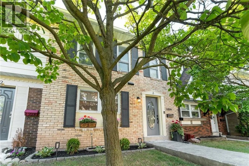 #3 2230 UPPER MIDDLE Road, Burlington, Ontario, L7P2Z9, Burlington, Ontario — photo 1 of 5