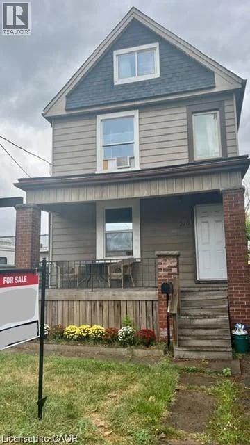 219 AVONDALE Street, Hamilton, Ontario, L8L7C4, Hamilton, Ontario — photo 1 of 5