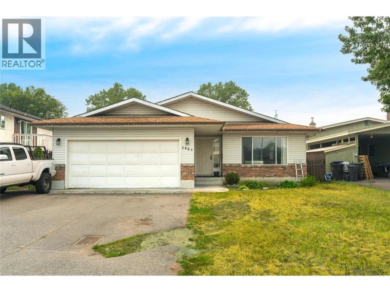 1431 Inkar Road, Kelowna, British Columbia, V1Y8J1, Kelowna, British Columbia — photo 1 of 5
