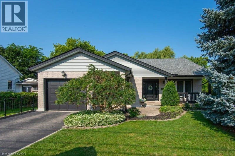 108 QUEENSWAY Drive, St. Jacobs, Ontario, N3B2T5, St. Jacobs, Ontario — photo 1 of 5