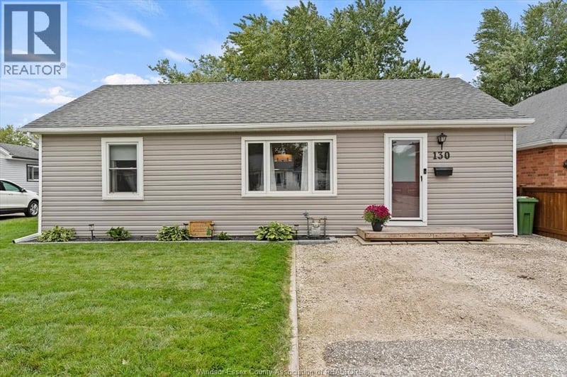 130 Langtry Street, Essex, Ontario, N8M1H2, Essex, Ontario — photo 1 of 5