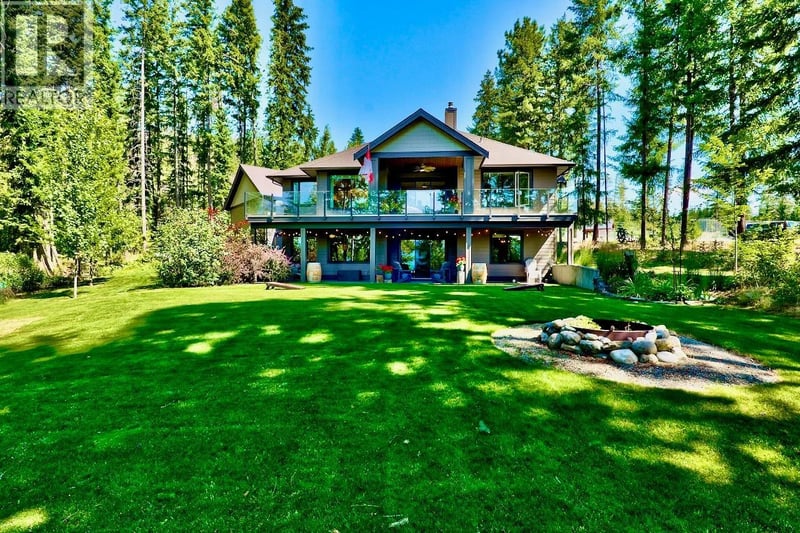 5864 Squilax-Anglemont Road, Celista, British Columbia, V0E1M6, Celista, British Columbia — photo 1 of 5