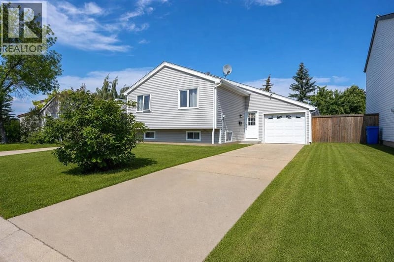 122 Bird Crescent, Fort McMurray, Alberta, T9H4T2, Fort McMurray, Alberta — photo 1 of 5