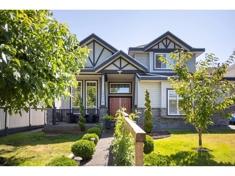 13486 64 Avenue, Surrey, British Columbia, V3W1Y3, Surrey, British Columbia — photo 1 of 5