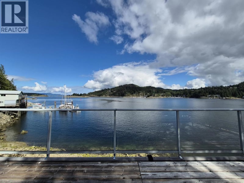 13044 HASSAN Road, Pender Harbour, British Columbia, V0N2H1, Pender Harbour, British Columbia — photo 1 of 5