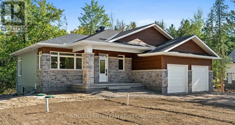 101 Alcock Drive, Beckwith, Ontario, K0A1B0, Beckwith, Ontario — photo 1 of 5