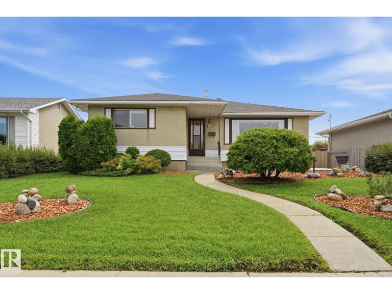 13303 DELWOOD RD NW, Edmonton, Alberta, T5C3B5, Edmonton, Alberta — photo 1 of 5