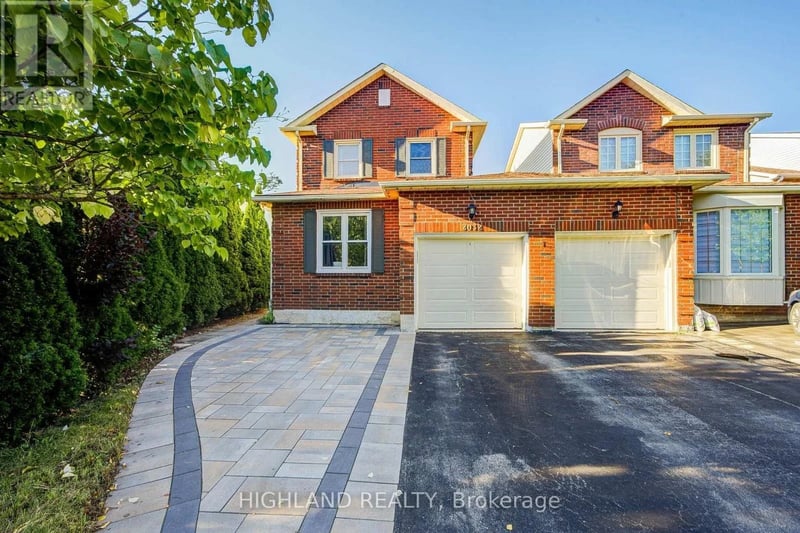 2032 Glenada Crescent, Oakville (WC Wedgewood Creek), Ontario, L6H4M5, Oakville (WC Wedgewood Creek), Ontario — photo 1 of 5
