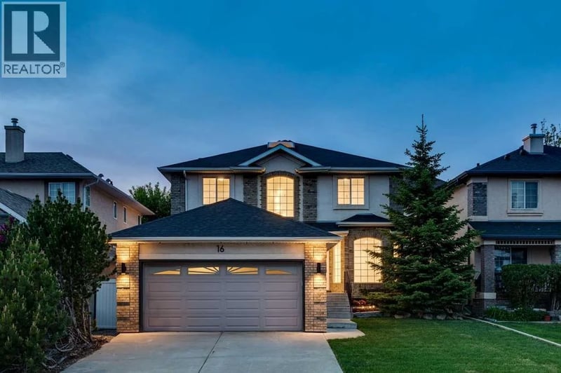 16 Simcrest Point Southwest, Calgary, Alberta, T3H4K1, Calgary, Alberta — photo 1 of 5