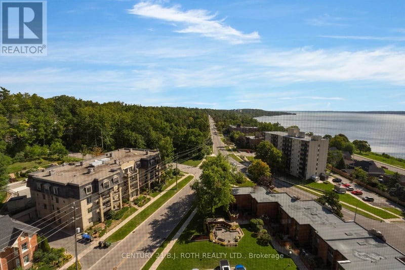 #1401 181 Collier Street, Barrie (North Shore), Ontario, L4M5L6, Barrie (North Shore), Ontario — photo 1 of 5