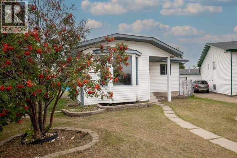 65 Sunrise Close, Blackfalds, Alberta, T0M0J0, Blackfalds, Alberta — photo 1 of 5