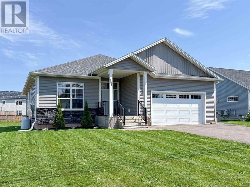 324 Upton Road, Charlottetown, Prince Edward Island, C1E1Z5, Charlottetown, Prince Edward Island — photo 1 of 5