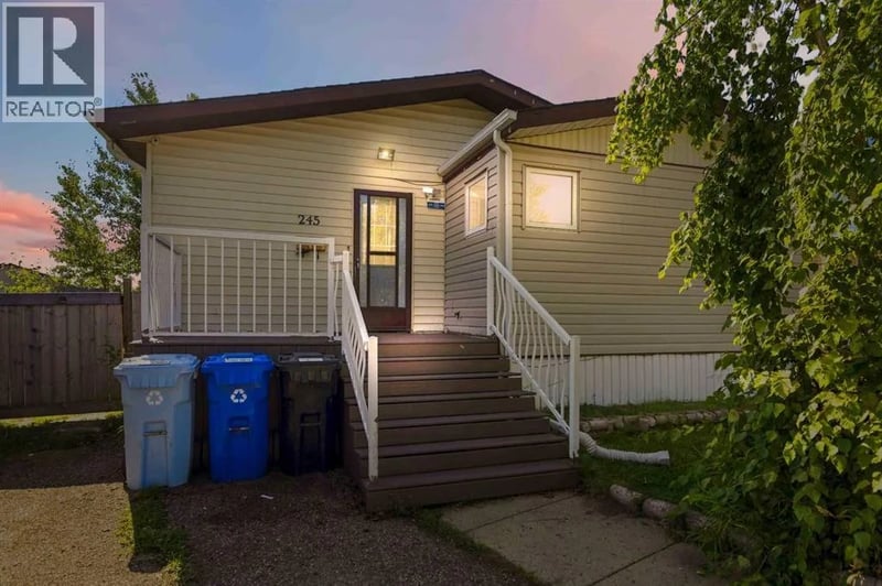 245 Card Court, Fort McMurray, Alberta, T9K2J1, Fort McMurray, Alberta — photo 1 of 5