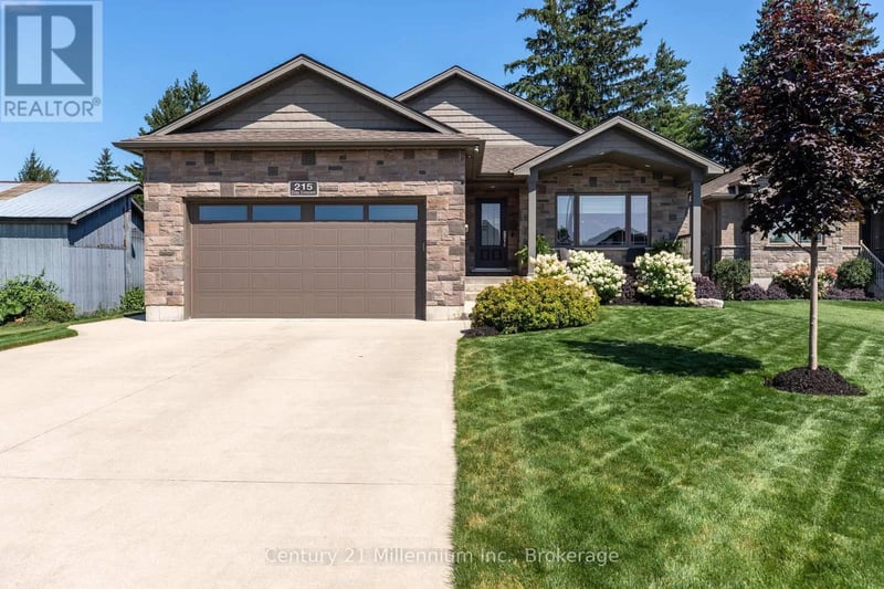 215 Djay Crescent, West Grey, Ontario, N0G1R0, West Grey, Ontario — photo 1 of 5