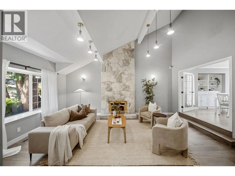 2480 GALE Avenue, Coquitlam, British Columbia, V3K6B6, Coquitlam, British Columbia — photo 1 of 5