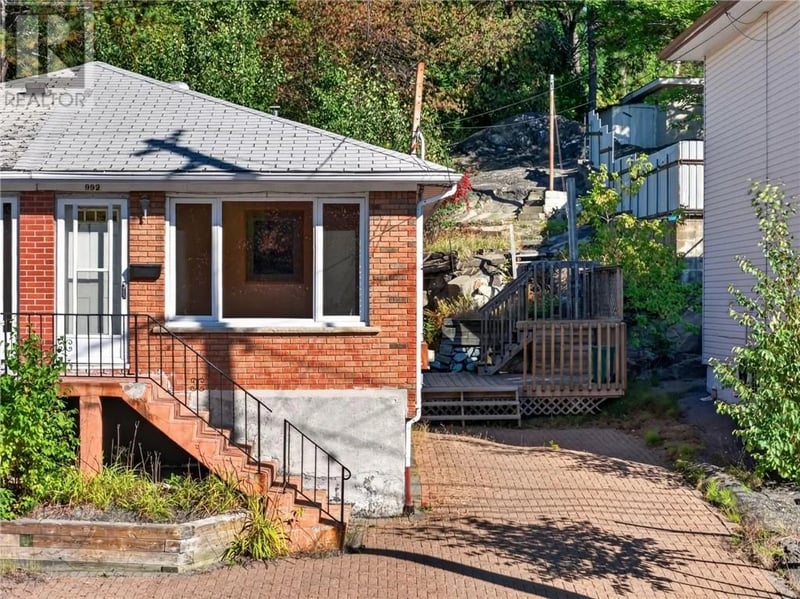 992 Martindale, Sudbury, Ontario, P3E4J2, Sudbury, Ontario — photo 1 of 5