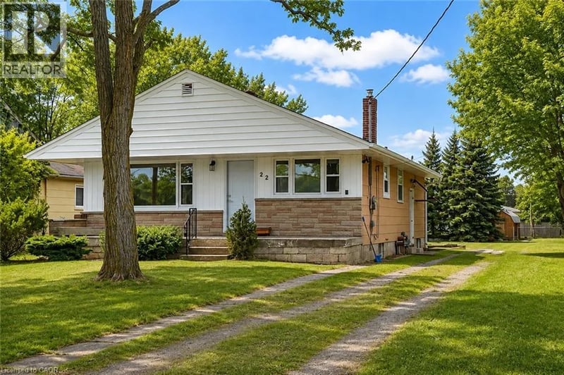 22 KELSON Avenue South, Grimsby, Ontario, L3M4C3, Grimsby, Ontario — photo 1 of 5