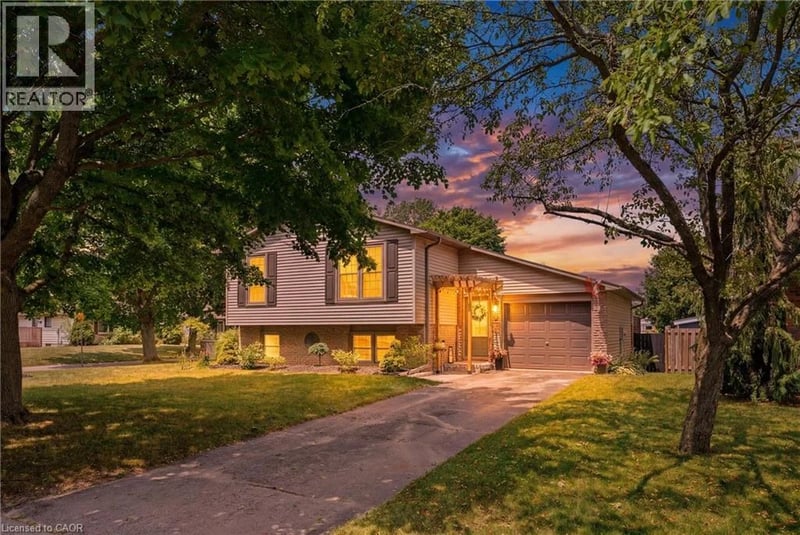 72 CRESTLYNN Crescent, Simcoe, Ontario, N3Y4X3, Simcoe, Ontario — photo 1 of 5