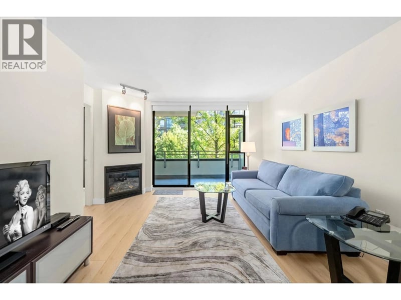 #305 175 1ST Street, North Vancouver, British Columbia, V7M3N9, North Vancouver, British Columbia — photo 1 of 5