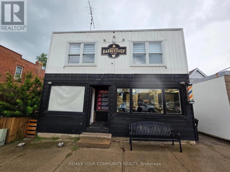 20 Queen Street, Innisfil (Cookstown), Ontario, L0L1L0, Innisfil (Cookstown), Ontario — photo 1 of 4