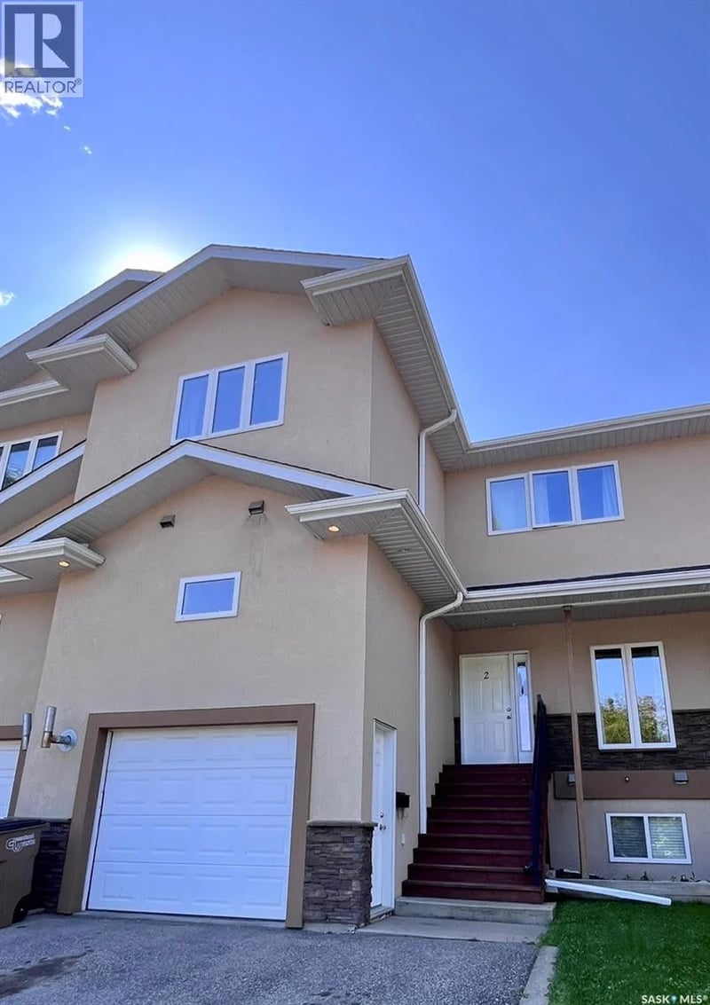 2 211 20th STREET W, Prince Albert, Saskatchewan, S6V4G5, Prince Albert, Saskatchewan — photo 1 of 5