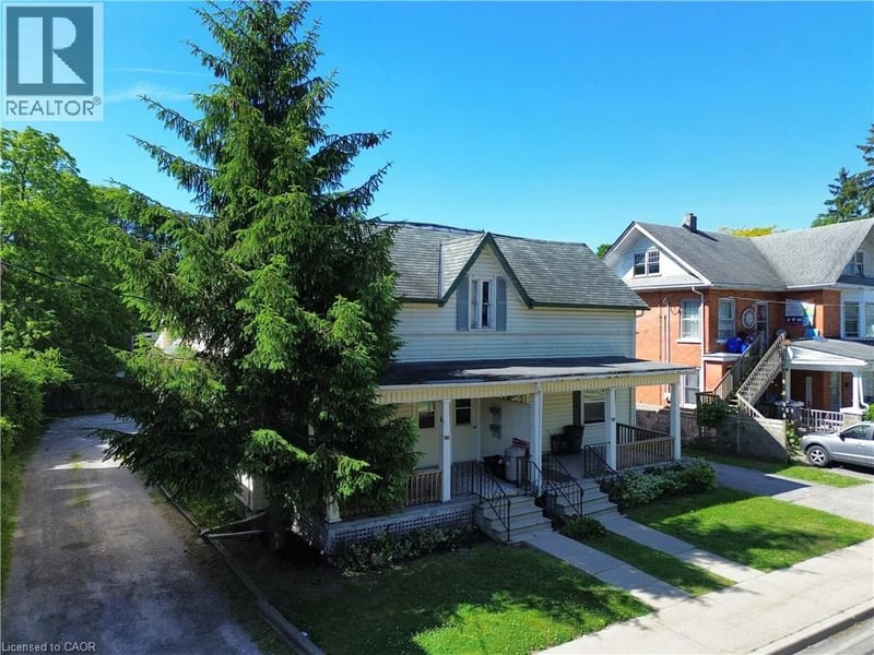 100 STANLEY Street, Simcoe, Ontario, N3Y1M4, Simcoe, Ontario — photo 1 of 5