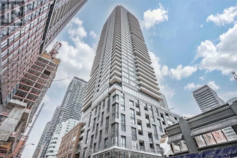 #4003 115 Blue Jays Way, Toronto (Waterfront Communities), Ontario, M5V0N4, Toronto (Waterfront Communities), Ontario — photo 1 of 5