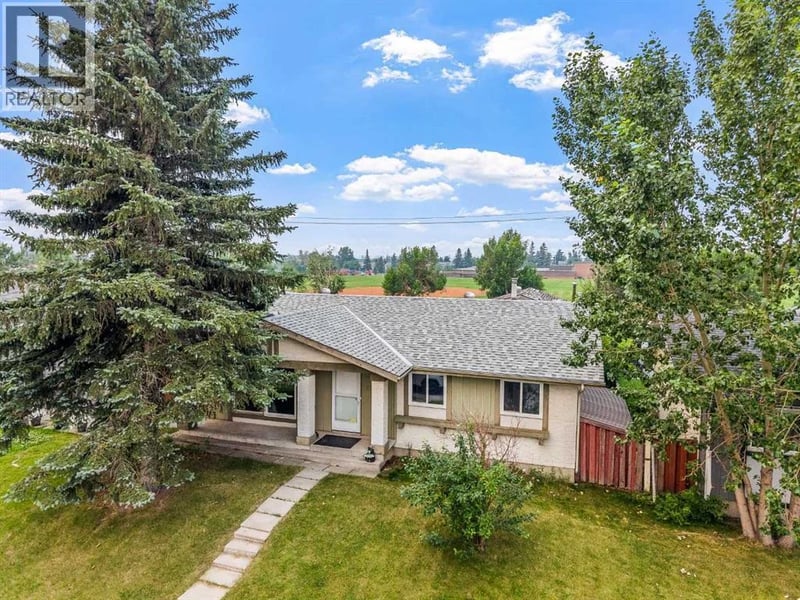 227 Manora Crescent Northeast, Calgary, Alberta, T2A4S4, Calgary, Alberta — photo 1 of 5