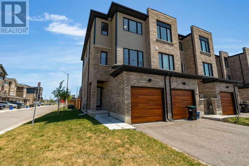 30 Pumpkin Corner Crescent, Barrie, Ontario, L9J0T6, Barrie, Ontario — photo 1 of 5