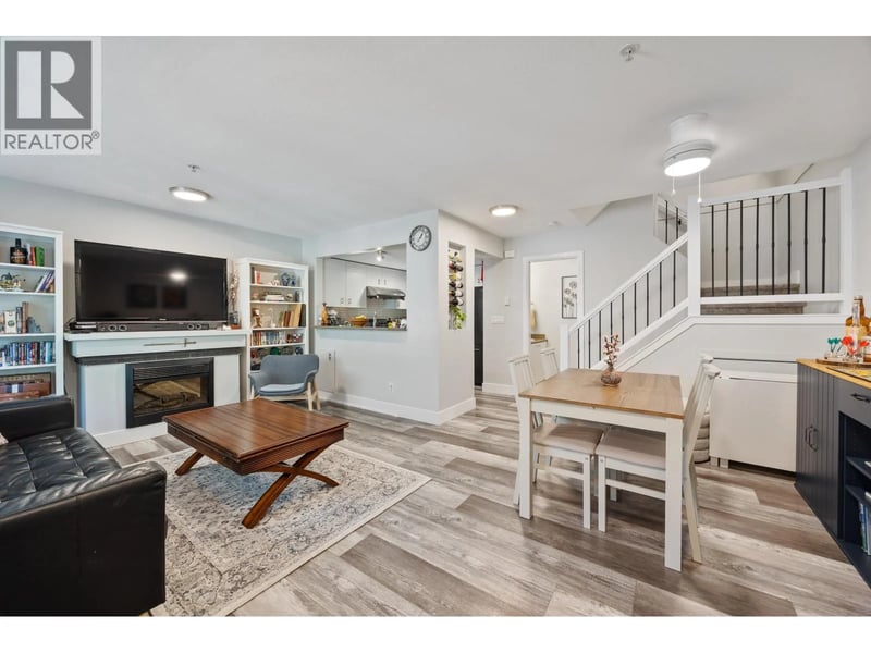 #10 7428 SOUTHWYNDE Avenue, Burnaby, British Columbia, V3N0A1, Burnaby, British Columbia — photo 1 of 5