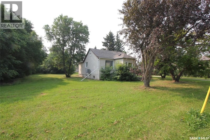 700 YORK STREET, Indian Head, Saskatchewan, S0G2K0, Indian Head, Saskatchewan — photo 1 of 5