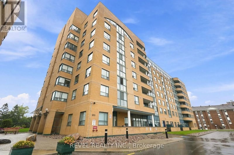 #306 1655 Pickering Parkway, Pickering (Village East), Ontario, L1V6L3, Pickering (Village East), Ontario — photo 1 of 5