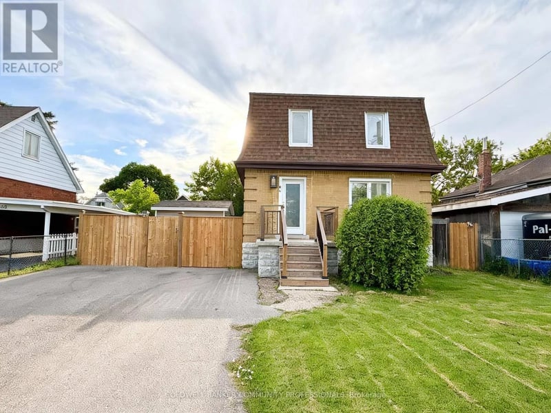 94 Howard Avenue, Hamilton (Balfour), Ontario, L9A2W5, Hamilton (Balfour), Ontario — photo 1 of 5