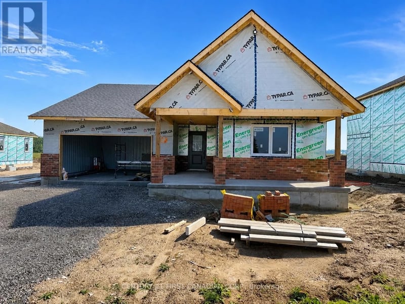 103 Victoria Avenue East, South Huron (Stephen), Ontario, N0M1M0, South Huron (Stephen), Ontario — photo 1 of 3