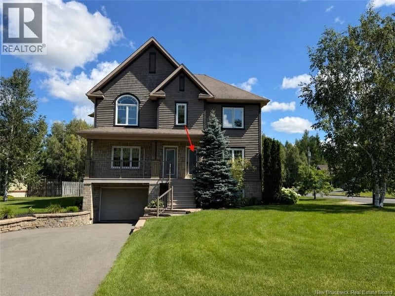 120 Hubert Street, Edmundston, New Brunswick, E3V4K5, Edmundston, New Brunswick — photo 1 of 5