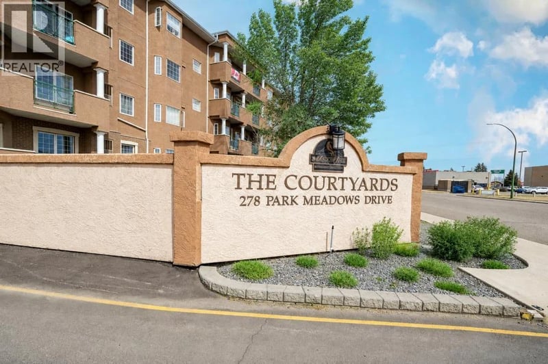 278 Park Meadows Drive Southeast, Medicine Hat, Alberta, T1B4J1, Medicine Hat, Alberta — photo 1 of 5