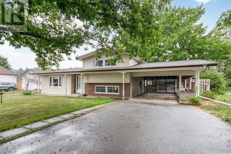 4 George, Webbwood, Ontario, P0P2G0, Webbwood, Ontario — photo 1 of 5