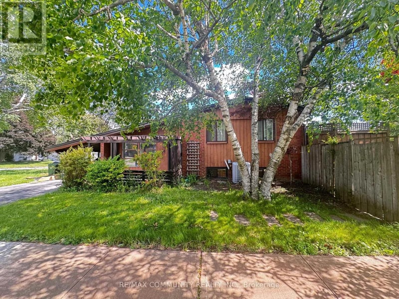 36 Benprice Court, Toronto (Woburn), Ontario, M1H1N3, Toronto (Woburn), Ontario — photo 1 of 5