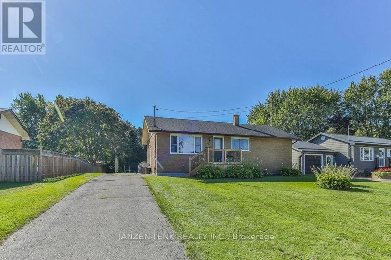9 James Court, Norfolk (Courtland), Ontario, N0J1E0, Norfolk (Courtland), Ontario — photo 1 of 5