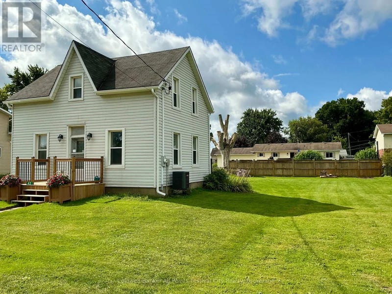 43 Maddison Street East, West Perth (Monkton), Ontario, N0K1P0, West Perth (Monkton), Ontario — photo 1 of 5