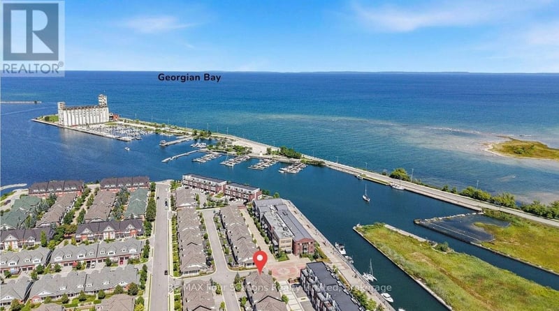 2 Shipyard Lane, Collingwood, Ontario, L9Y2X4, Collingwood, Ontario — photo 1 of 5