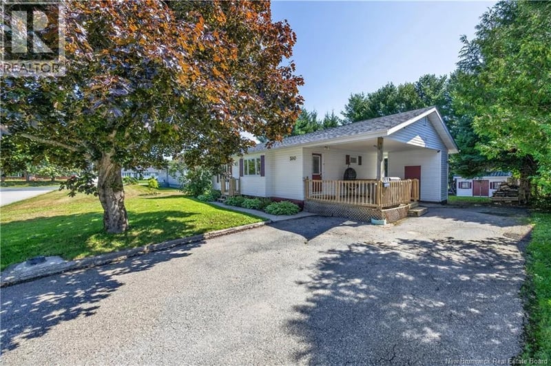 380 Sunset Avenue, Miramichi, New Brunswick, E1V1A4, Miramichi, New Brunswick — photo 1 of 5